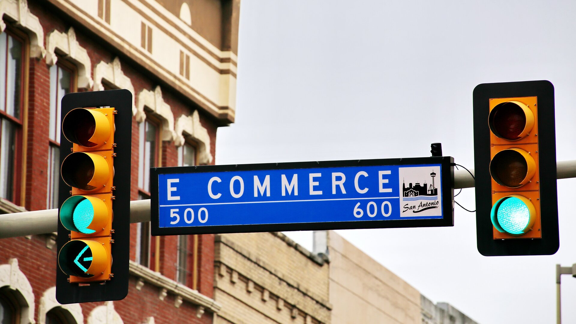 4 Perbedaan antara Ecommerce dan Marketplace