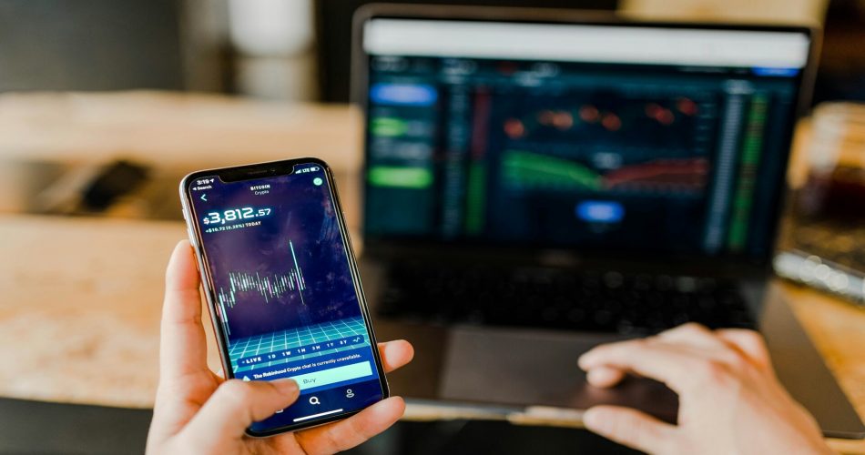 Panduan Investasi Bijak di Tengah Gejolak Pasar Keuangan