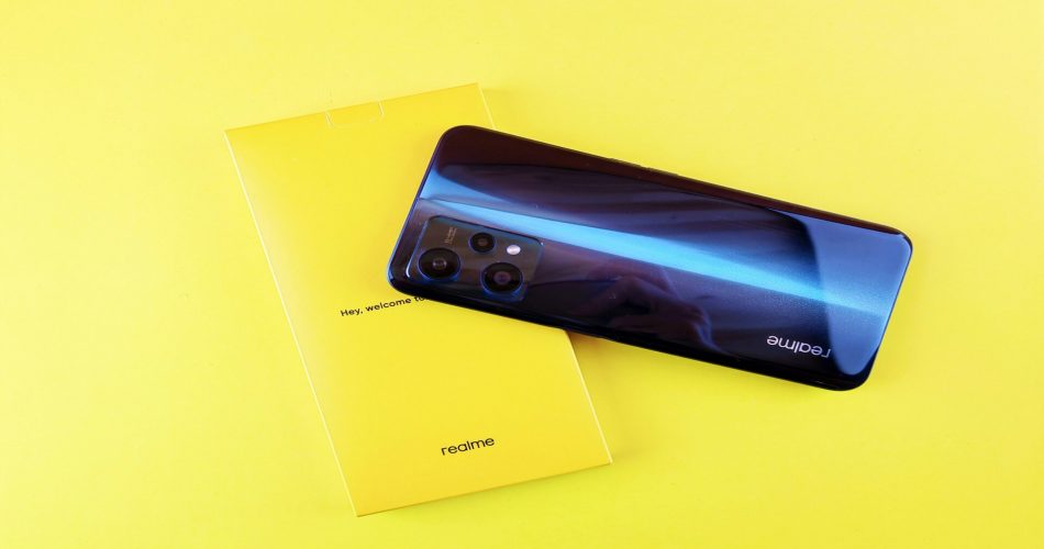 Realme GT 6 Smartphone Mid-Range dengan Fitur Unggulan