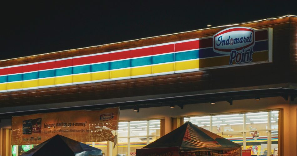 Kenapa Indomaret dan Alfamart Berdekatan Ini Alasannya!