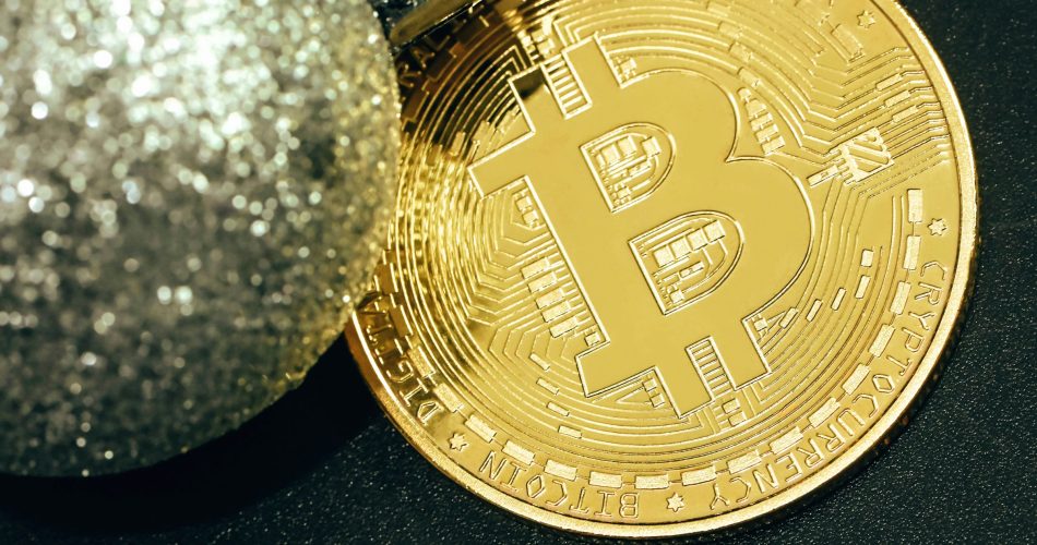 Lonjakan-Harga-Bitcoin-Permintaan-Tinggi-dan-Pasokan-Terbatas