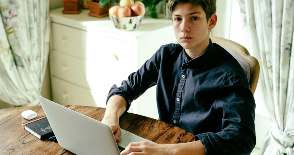 Tips untuk Gen Z dalam Menyeimbangkan Passion dan Karier
