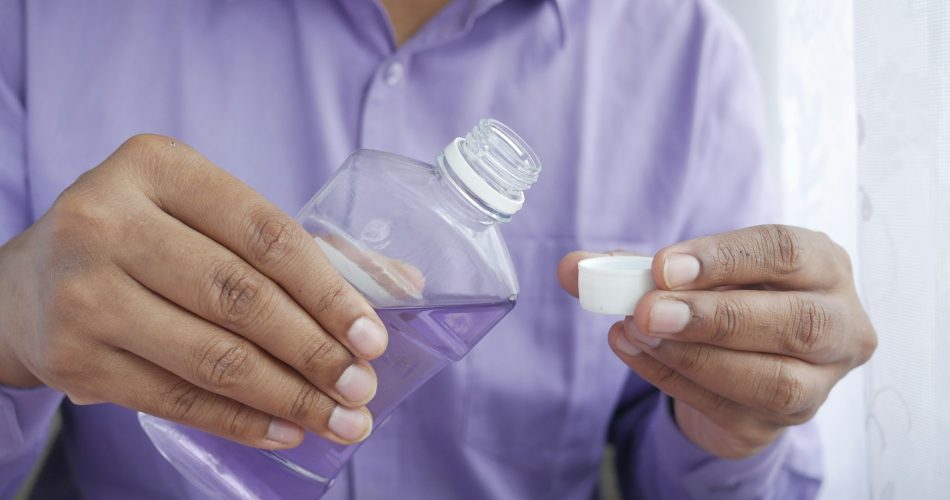 Obat Kumur Jenis, Fungsi dan Tips untuk Perawatan Gigi