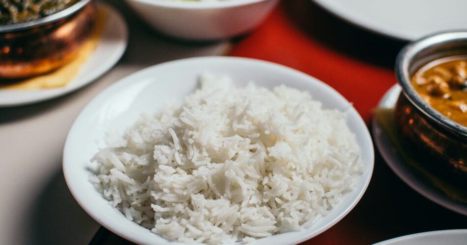 Jangan Dicampur Nasi! Kombinasi Makanan Bikin Perut Kembung
