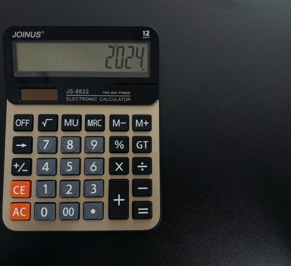 Ngoding Tapi Males Hitung Fancy Calculator JS Jawabannya