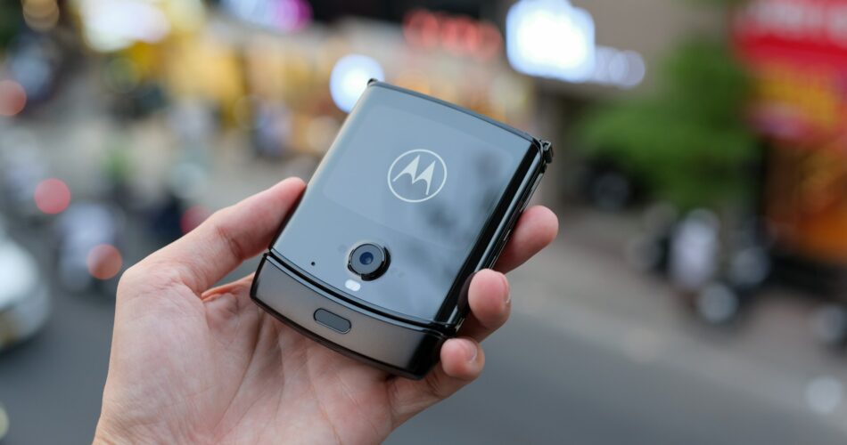 Motorola Razr 60 Resmi di Indonesia, Flip Phone Rasa Premium