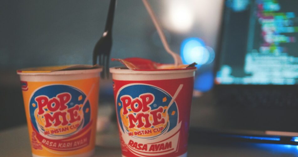 Mie Sedaap vs Pop Mie, Ternyata Ini Pemenangnya