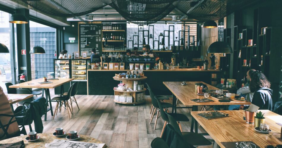 Point Coffee vs Bean Spot, Ternyata Ini Pemenangnya!