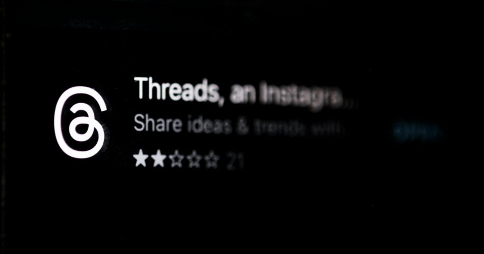 Threads vs X, Apakah Era Twitter Benar-Benar Berakhir?