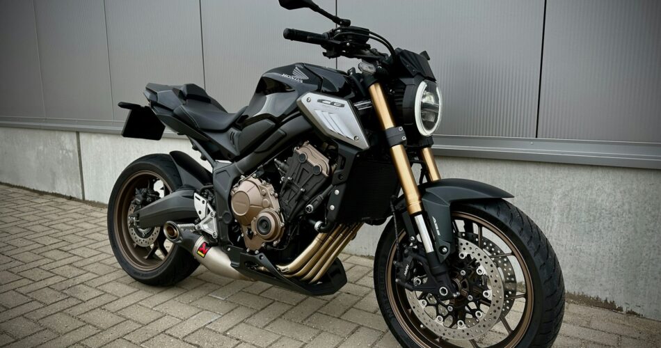 Honda Beat vs Yamaha Mio, Mana yang Lebih Worth It Tahun Ini